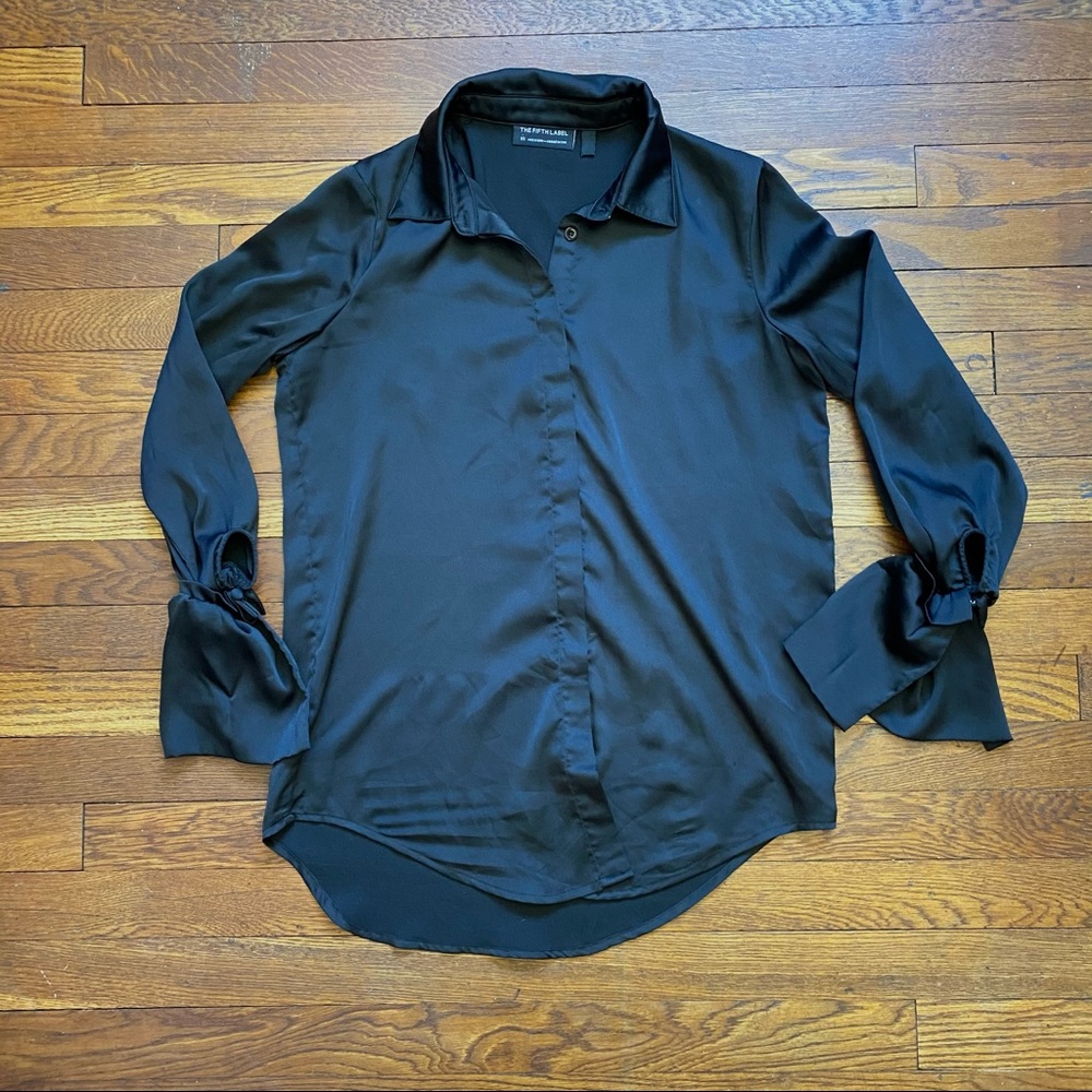 The Fifth Label black button front tie sleeve  dressy blouse size XS